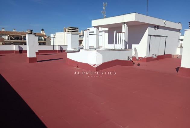 Aus zweiter Hand - Wohnung -
Torrevieja - Centro