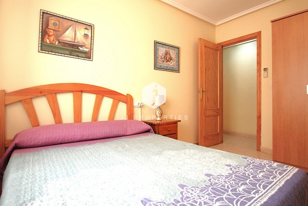 Aus zweiter Hand - Wohnung -
Torrevieja - Las Piscinas Naturales