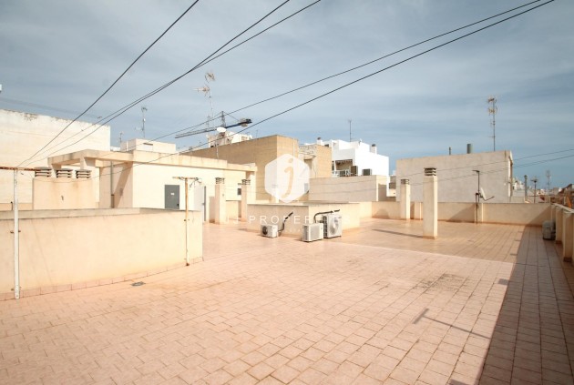 Aus zweiter Hand - Wohnung -
Torrevieja - Las Piscinas Naturales