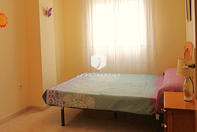 Aus zweiter Hand - Wohnung -
Torrevieja - Las Piscinas Naturales