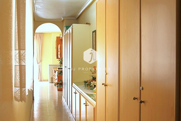 Aus zweiter Hand - Wohnung -
Torrevieja - Las Piscinas Naturales