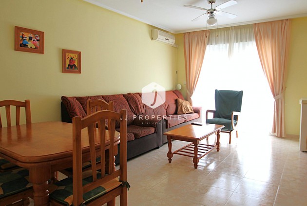 Aus zweiter Hand - Wohnung -
Torrevieja - Las Piscinas Naturales
