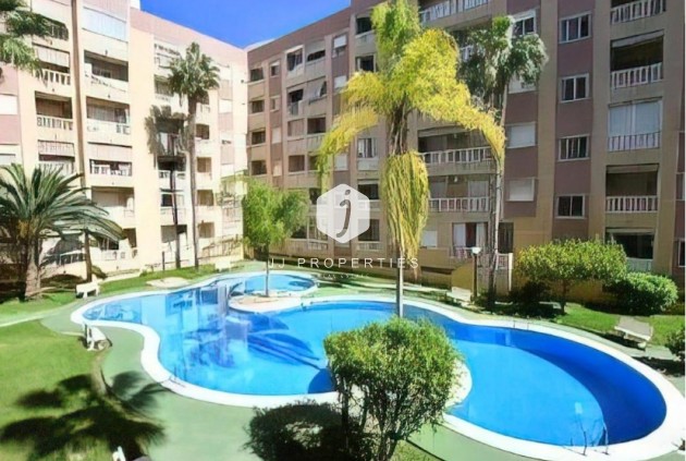Z drugiej ręki - Daszek -
Torrevieja - PARQUE DE LAS NACIONES
