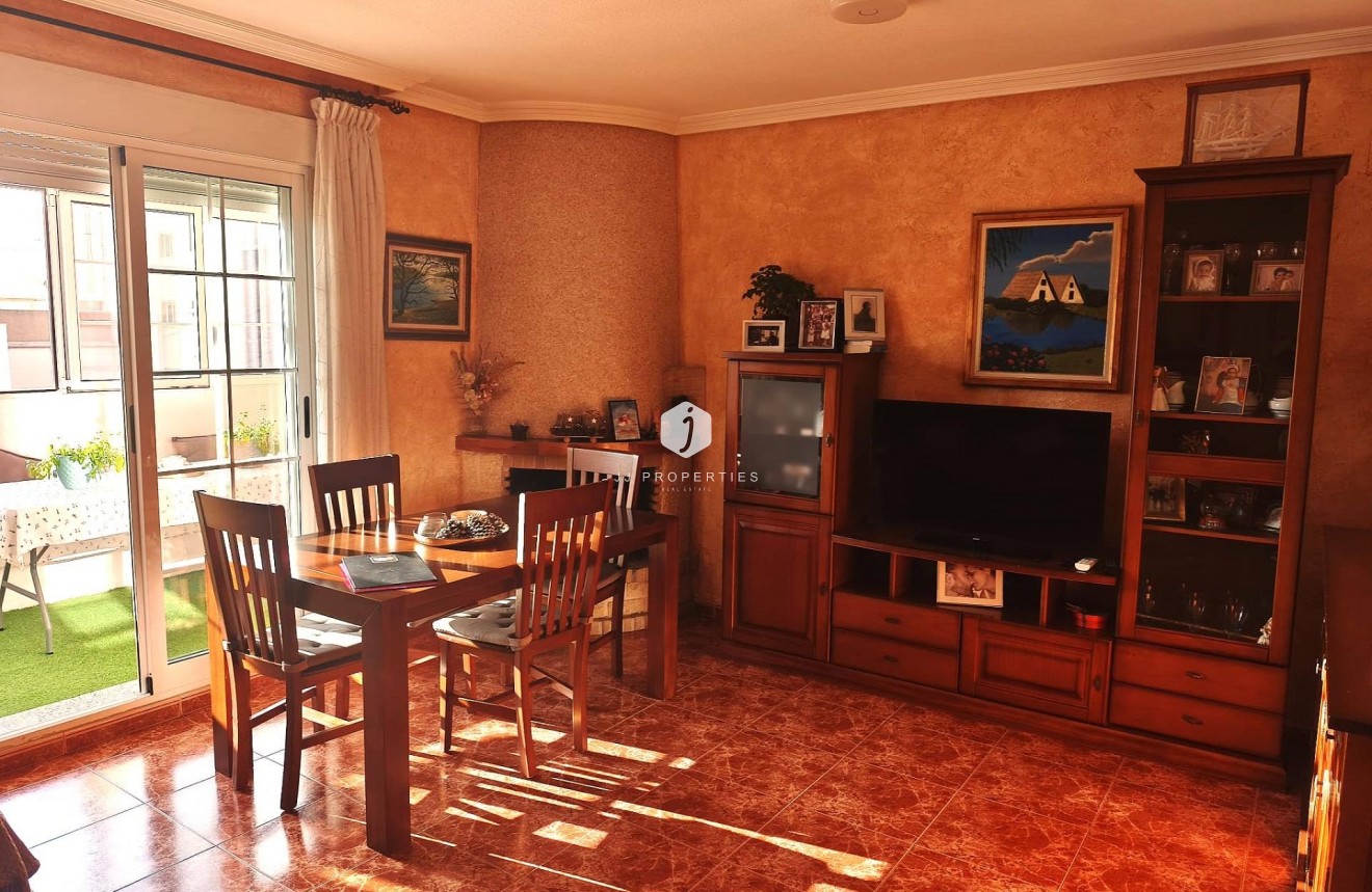 Aus zweiter Hand - Wohnung -
Torrevieja - Centro