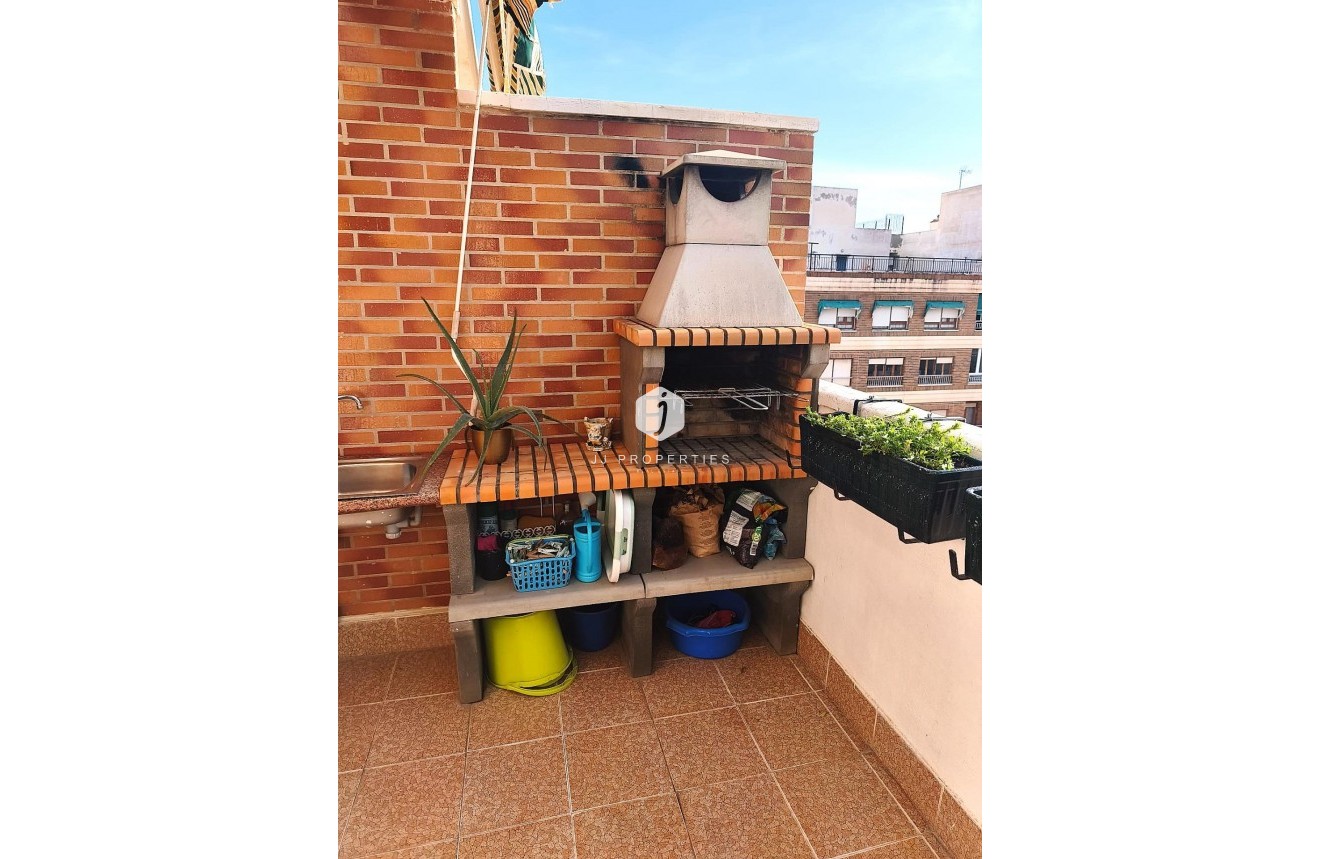 Aus zweiter Hand - Wohnung -
Torrevieja - Centro
