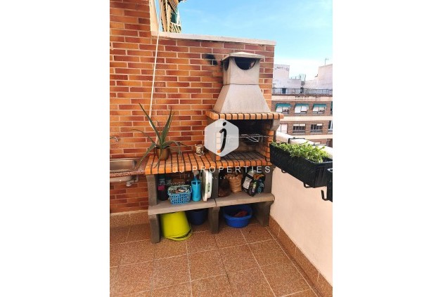 Aus zweiter Hand - Wohnung -
Torrevieja - Centro