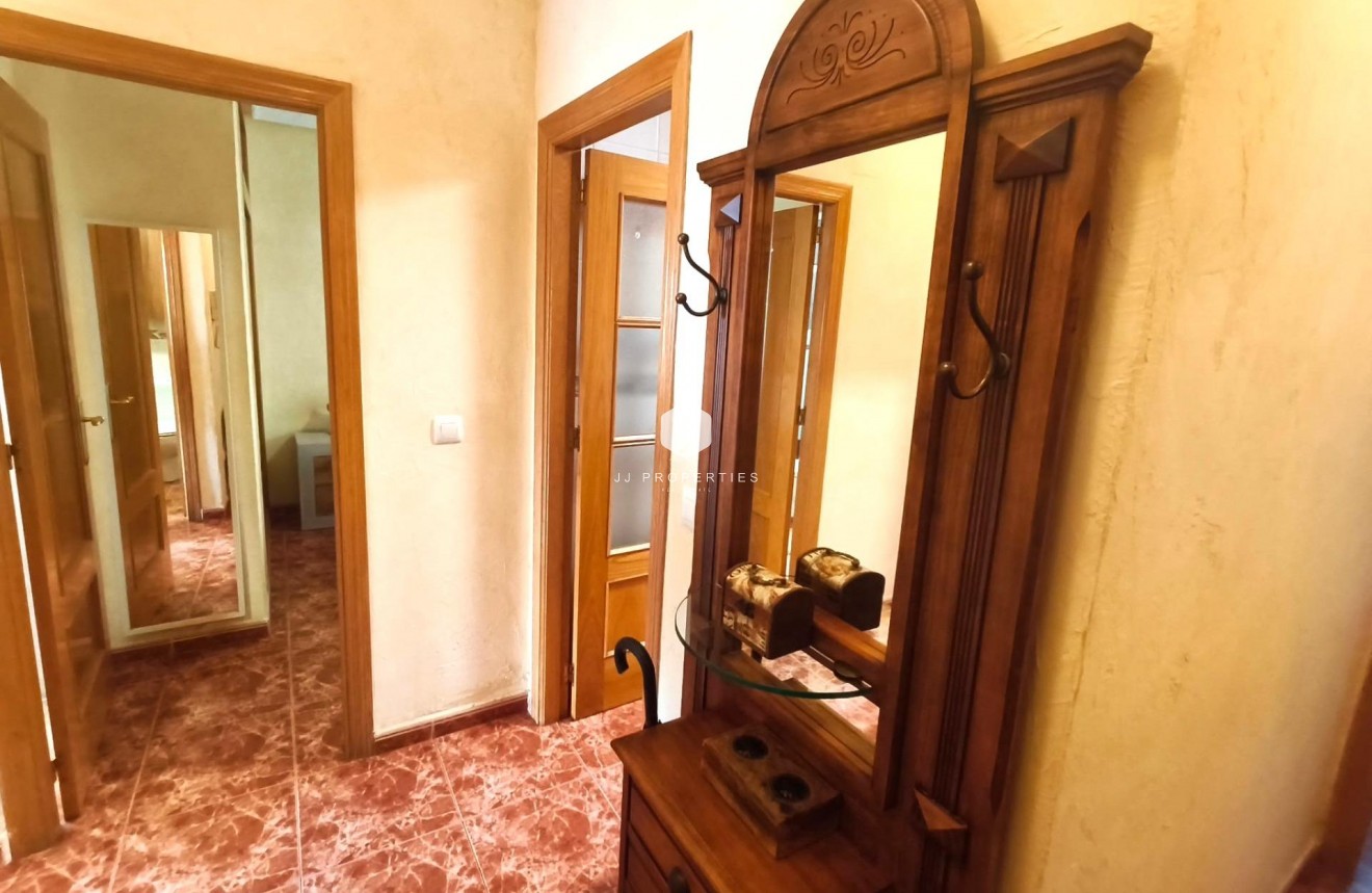 Aus zweiter Hand - Wohnung -
Torrevieja - Centro