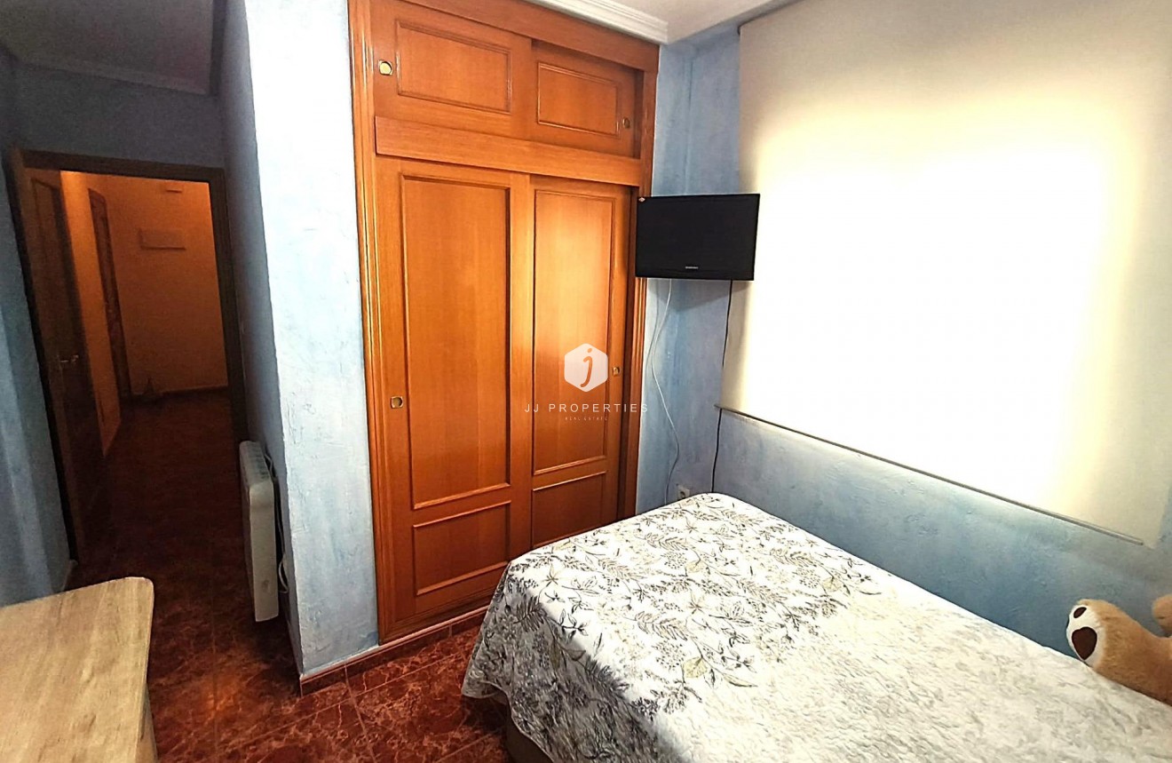 Aus zweiter Hand - Wohnung -
Torrevieja - Centro