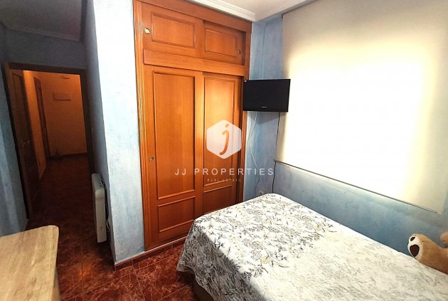 Aus zweiter Hand - Wohnung -
Torrevieja - Centro