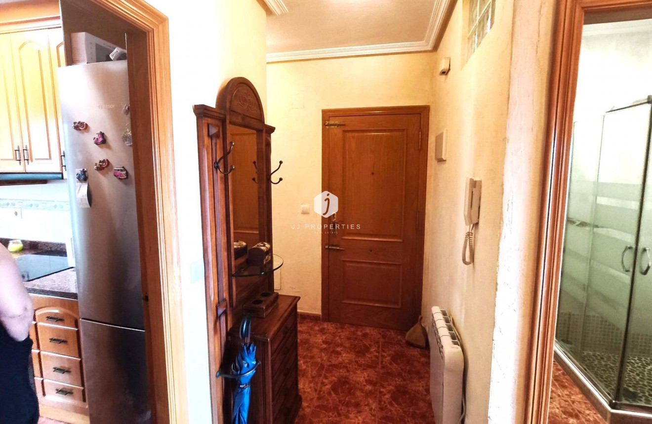 Aus zweiter Hand - Wohnung -
Torrevieja - Centro