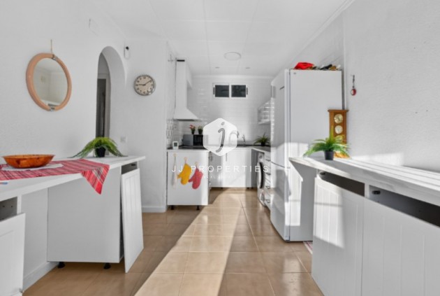 D'occasion - Villa -
Torrevieja - Costa Blanca