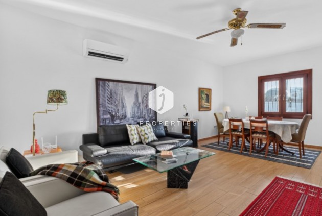 D'occasion - Villa -
Torrevieja - Costa Blanca