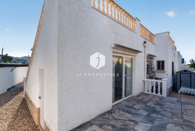 D'occasion - Villa -
Torrevieja - Costa Blanca
