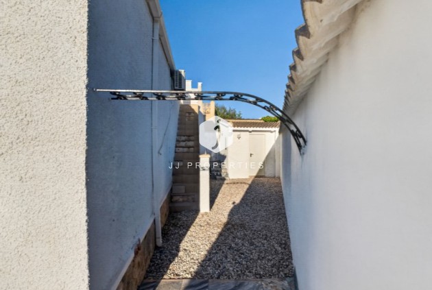 D'occasion - Villa -
Torrevieja - Costa Blanca