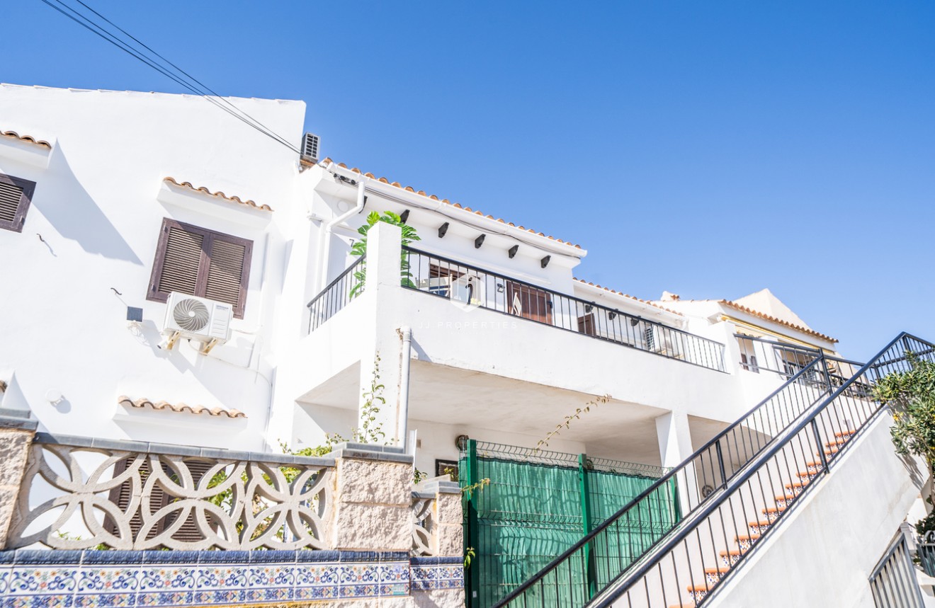 Aus zweiter Hand - Wohnung -
La Mata - Costa Blanca