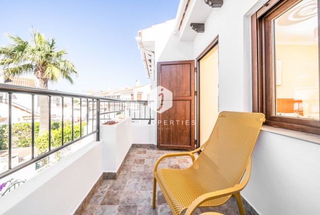 Aus zweiter Hand - Wohnung -
La Mata - Costa Blanca