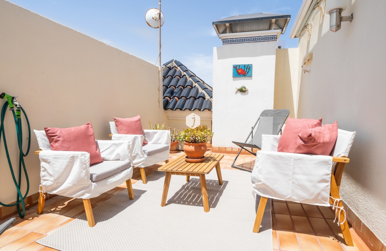 Resale - Apartment / flat -
Torrevieja - aguas nuevas