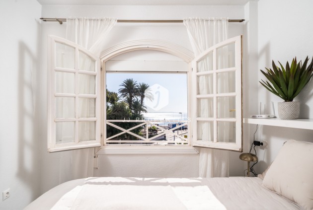 Resale - Apartment / flat -
Torrevieja - aguas nuevas