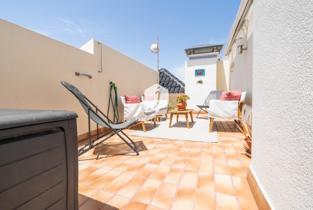 Resale - Apartment / flat -
Torrevieja - aguas nuevas