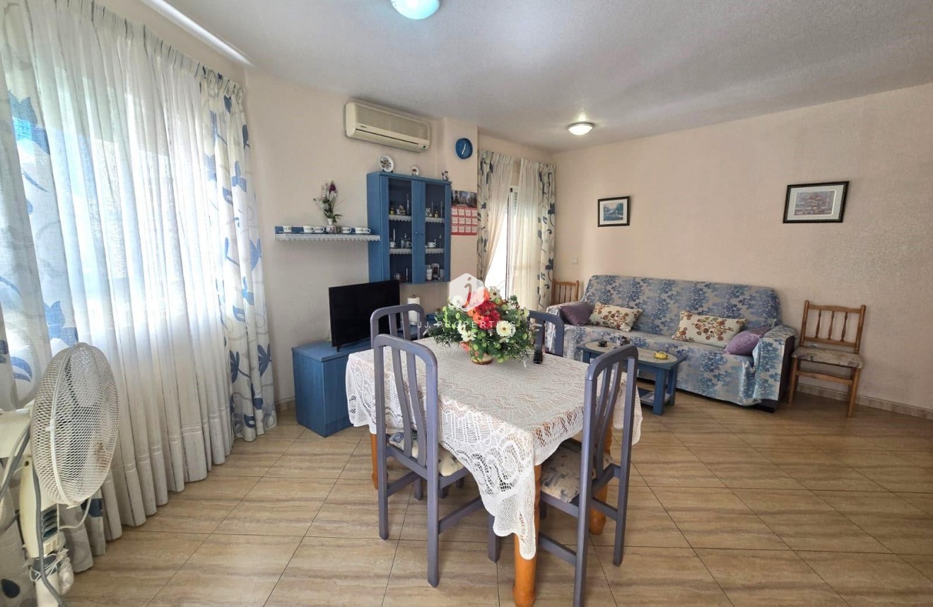 Aus zweiter Hand - Wohnung -
Torrevieja - Playa del Cura