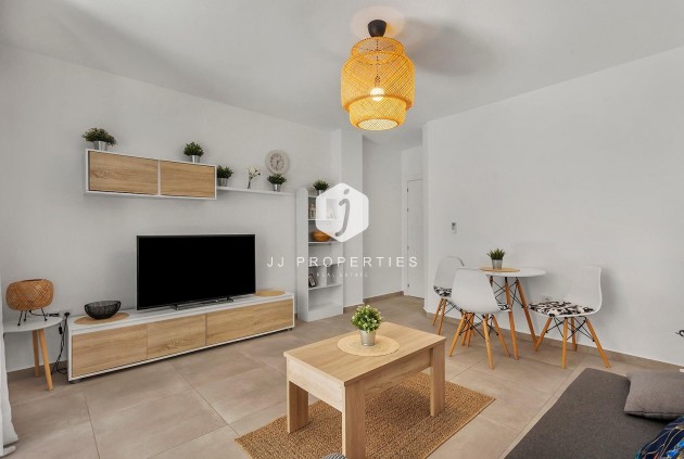 Resale - Apartment / flat -
Torrevieja - Playa de los Locos