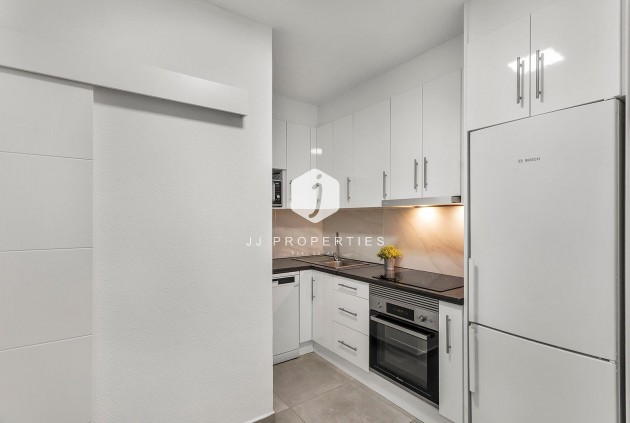 Resale - Apartment / flat -
Torrevieja - Playa de los Locos