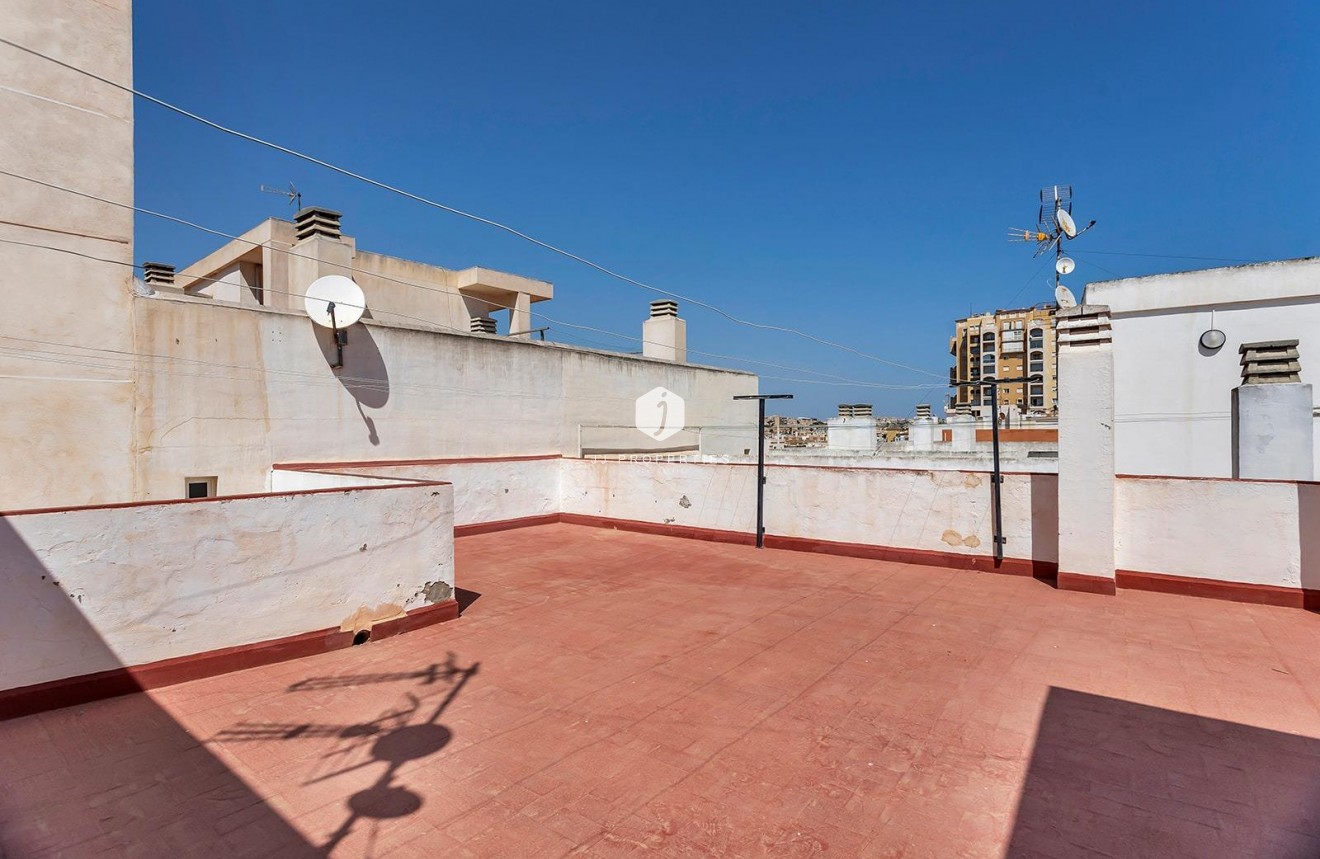 Resale - Apartment / flat -
Torrevieja - Playa de los Locos