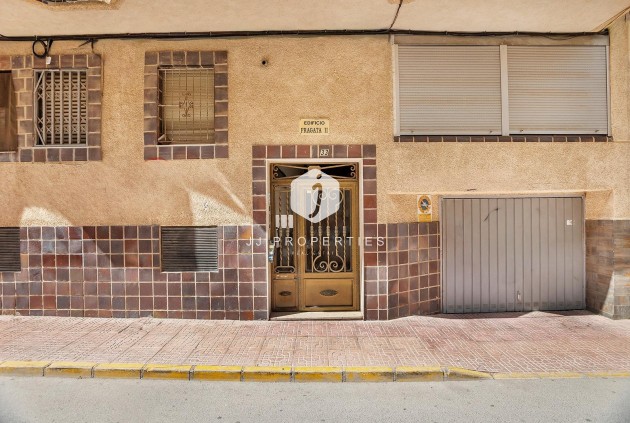 Resale - Apartment / flat -
Torrevieja - Playa de los Locos