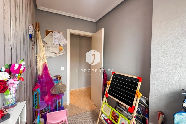 Resale - Apartment / flat -
Torrevieja - Costa Blanca