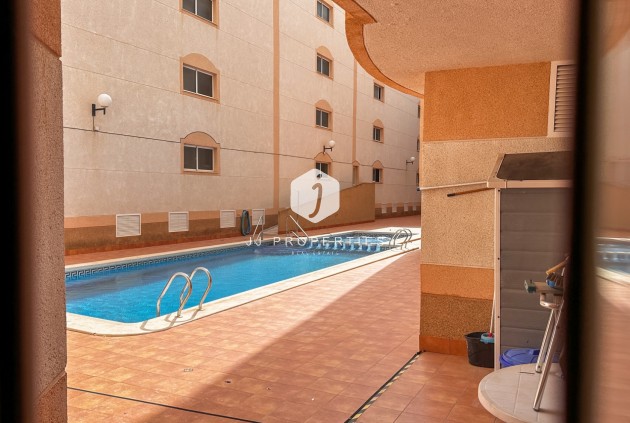 Resale - Apartment / flat -
Torrevieja - Costa Blanca