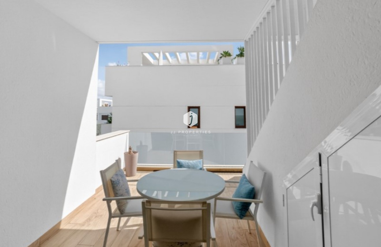 Aus zweiter Hand - Penthouse -
Torrevieja - Costa Blanca