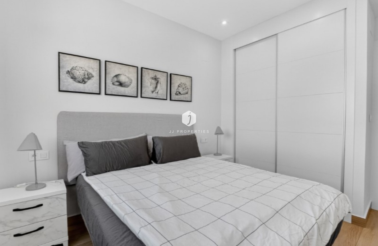 Aus zweiter Hand - Penthouse -
Torrevieja - Costa Blanca