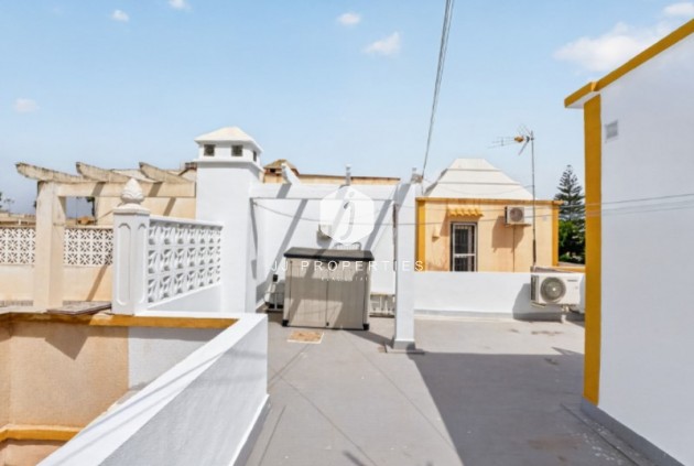 Segunda mano - Chalet -
Torrevieja - Costa Blanca
