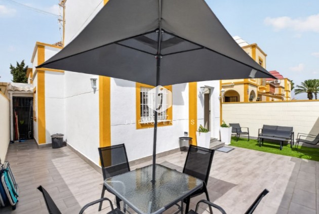 Segunda mano - Chalet -
Torrevieja - Costa Blanca