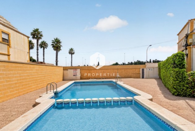 Segunda mano - Chalet -
Torrevieja - Costa Blanca