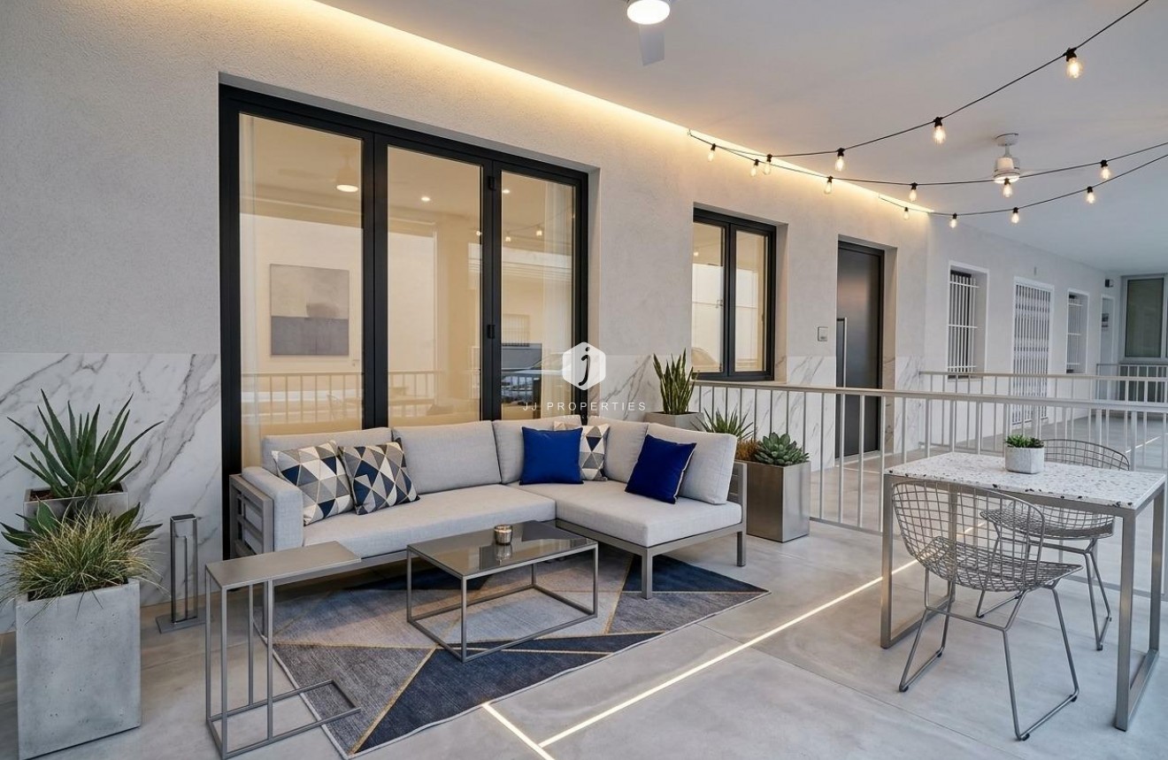 Aus zweiter Hand - Wohnung -
Torrevieja - La Mata Pueblo
