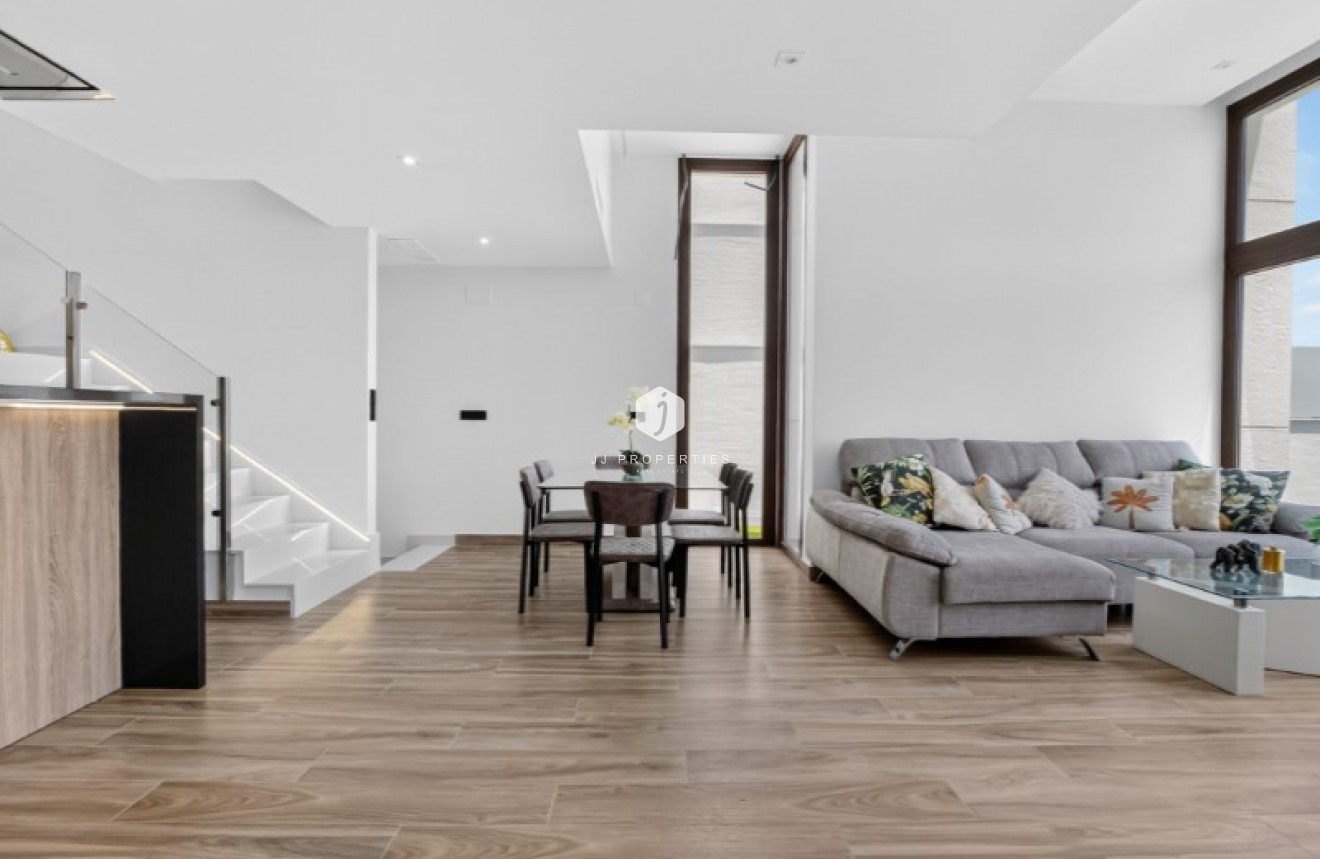Tweedehands - Villa -
Torrevieja - Costa Blanca