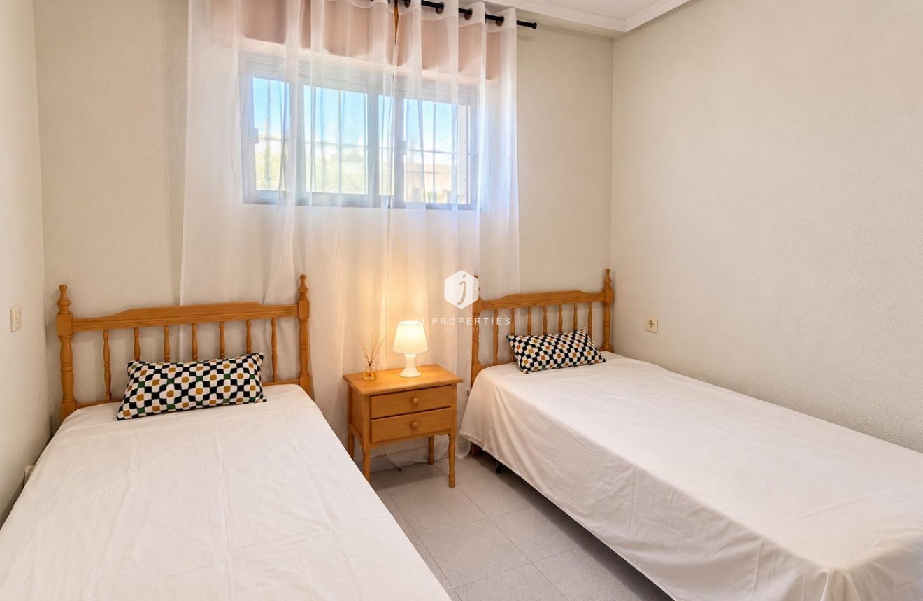 Aus zweiter Hand - Wohnung -
Torrevieja - La Siesta - El Salado - Torreta