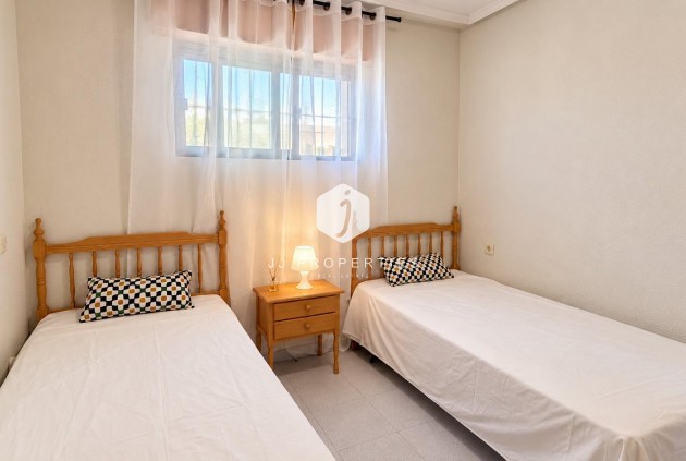 Aus zweiter Hand - Wohnung -
Torrevieja - La Siesta - El Salado - Torreta
