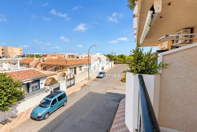 Aus zweiter Hand - Wohnung -
Torrevieja - La Siesta - El Salado - Torreta