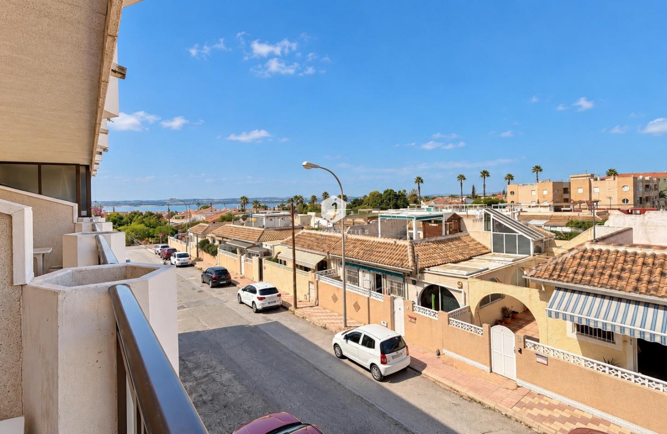 Aus zweiter Hand - Wohnung -
Torrevieja - La Siesta - El Salado - Torreta