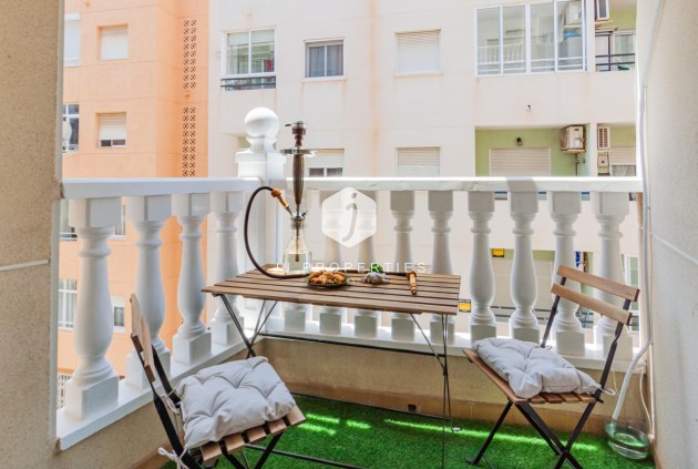 Aus zweiter Hand - Wohnung -
Torrevieja - Playa del Cura