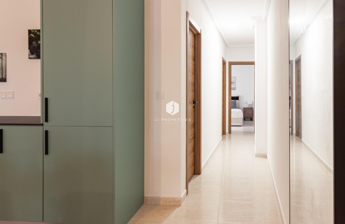 Aus zweiter Hand - Wohnung -
Torrevieja - Playa del Cura