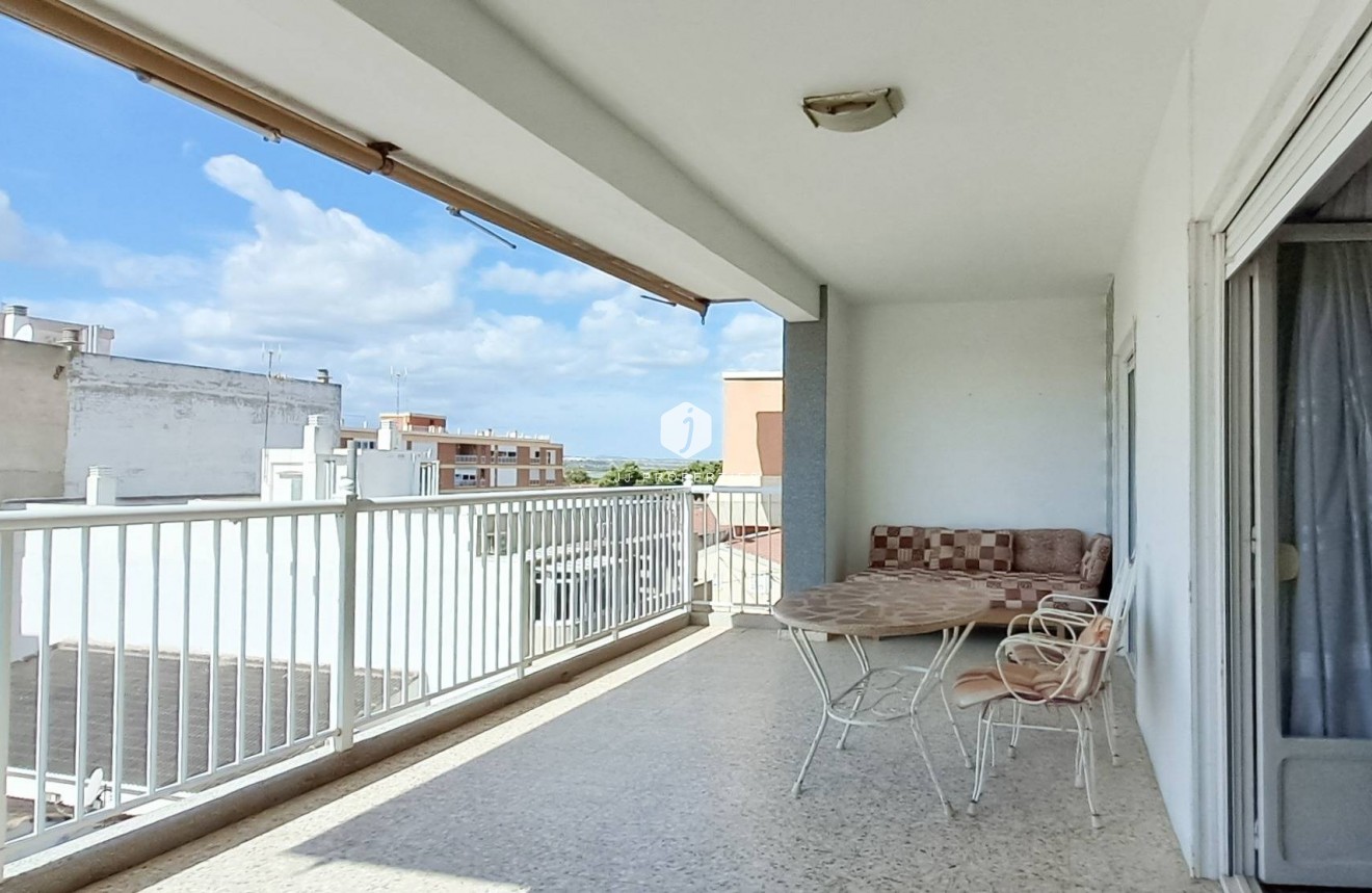 Z drugiej ręki - Daszek -
Torrevieja - Playa de los Naufragos