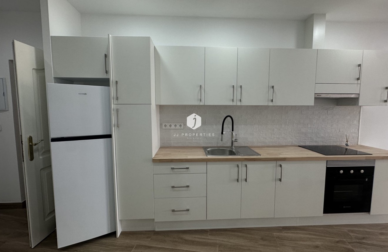 Tweedehands - Appartement / flat -
Torrevieja - Costa Blanca