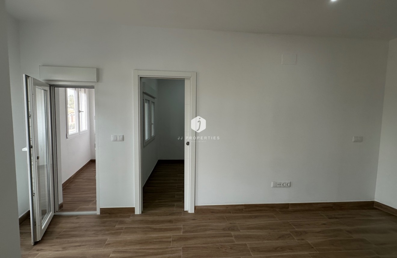 Tweedehands - Appartement / flat -
Torrevieja - Costa Blanca