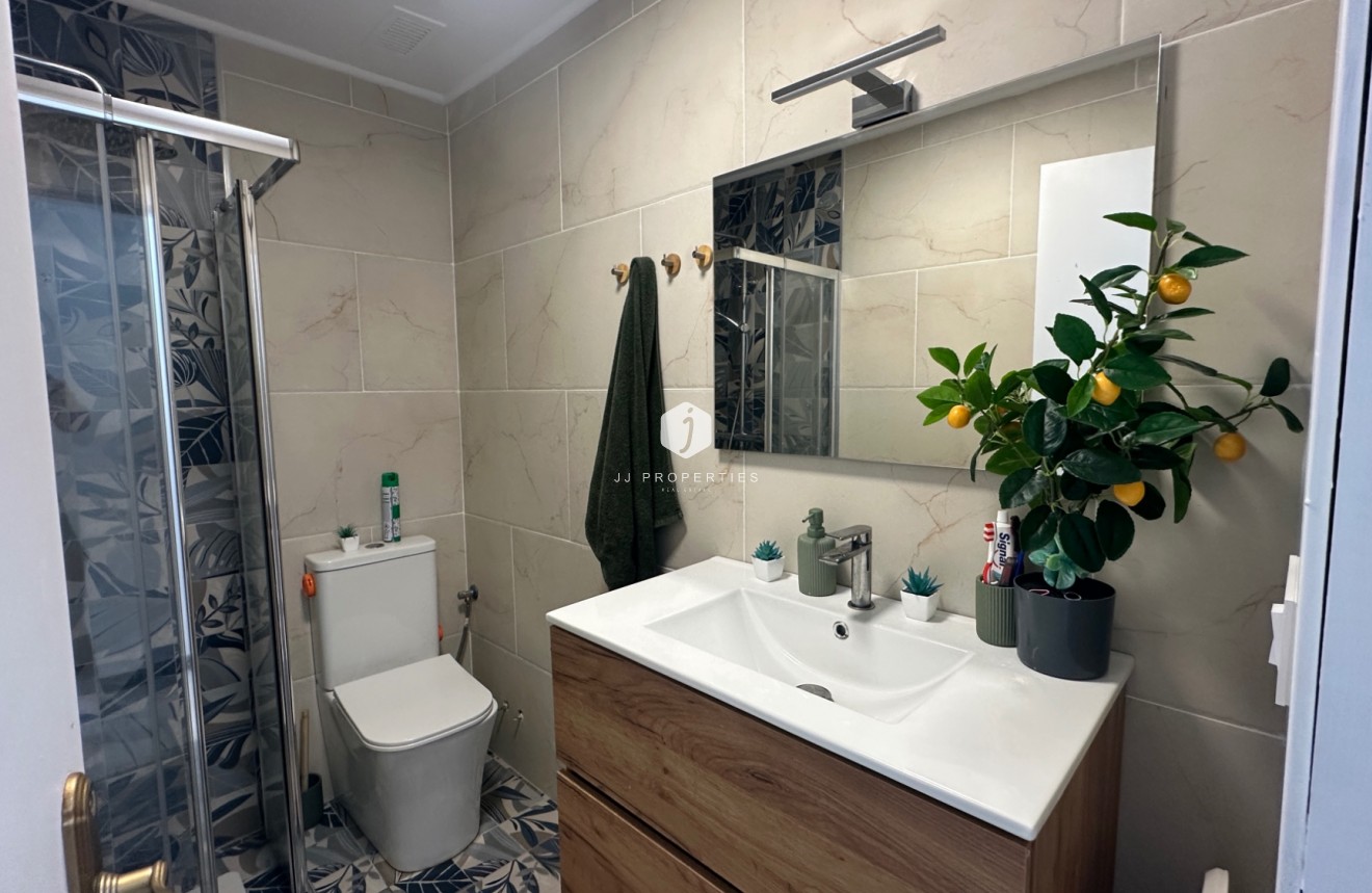 Resale - Chalet -
La Mata - Costa Blanca