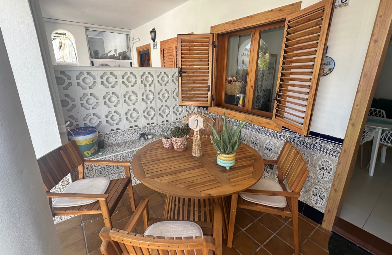 Resale - Chalet -
La Mata - Costa Blanca