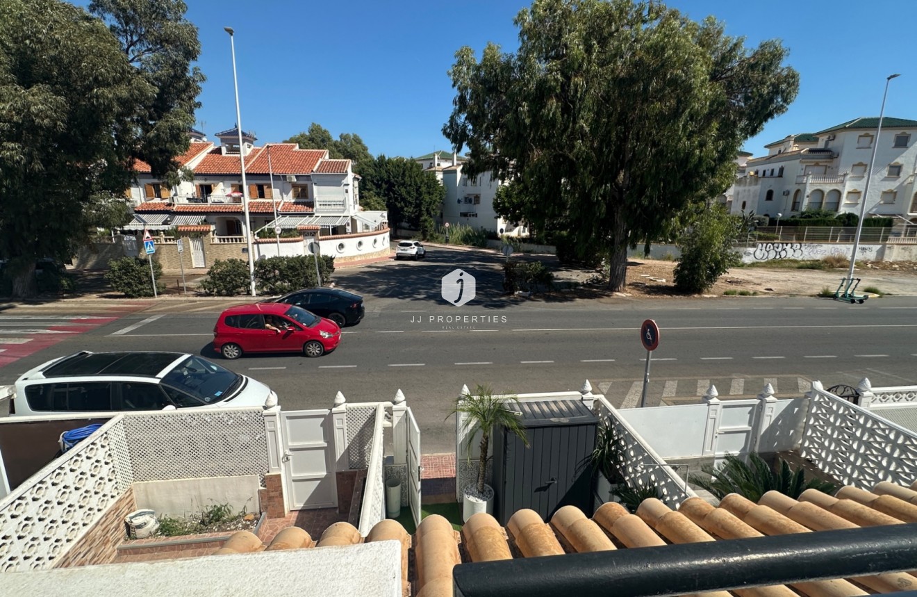 Resale - Chalet -
La Mata - Costa Blanca