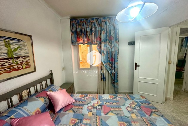 Aus zweiter Hand - Wohnung -
Torrevieja - Centro